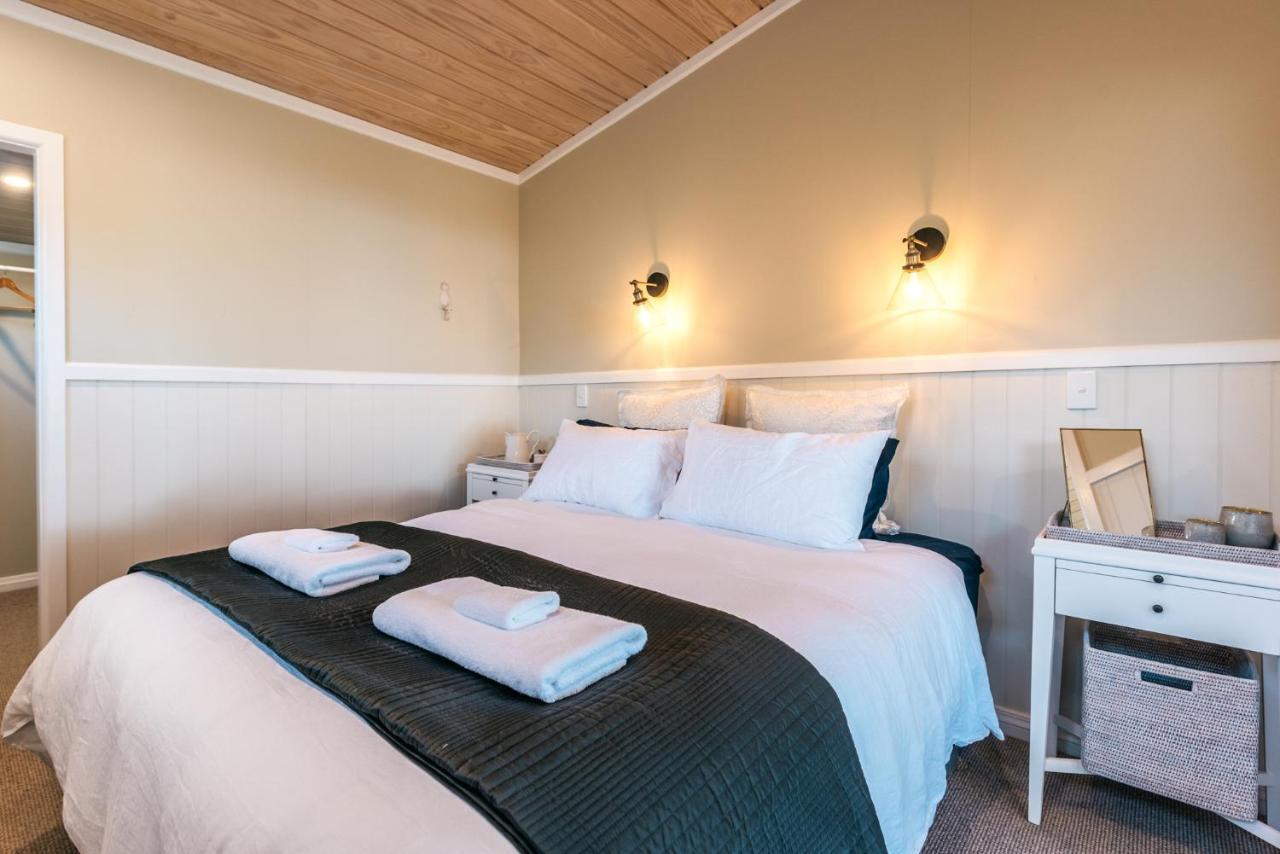 Surfdale Pohutukawa Cottage, Waiheke Island מראה חיצוני תמונה