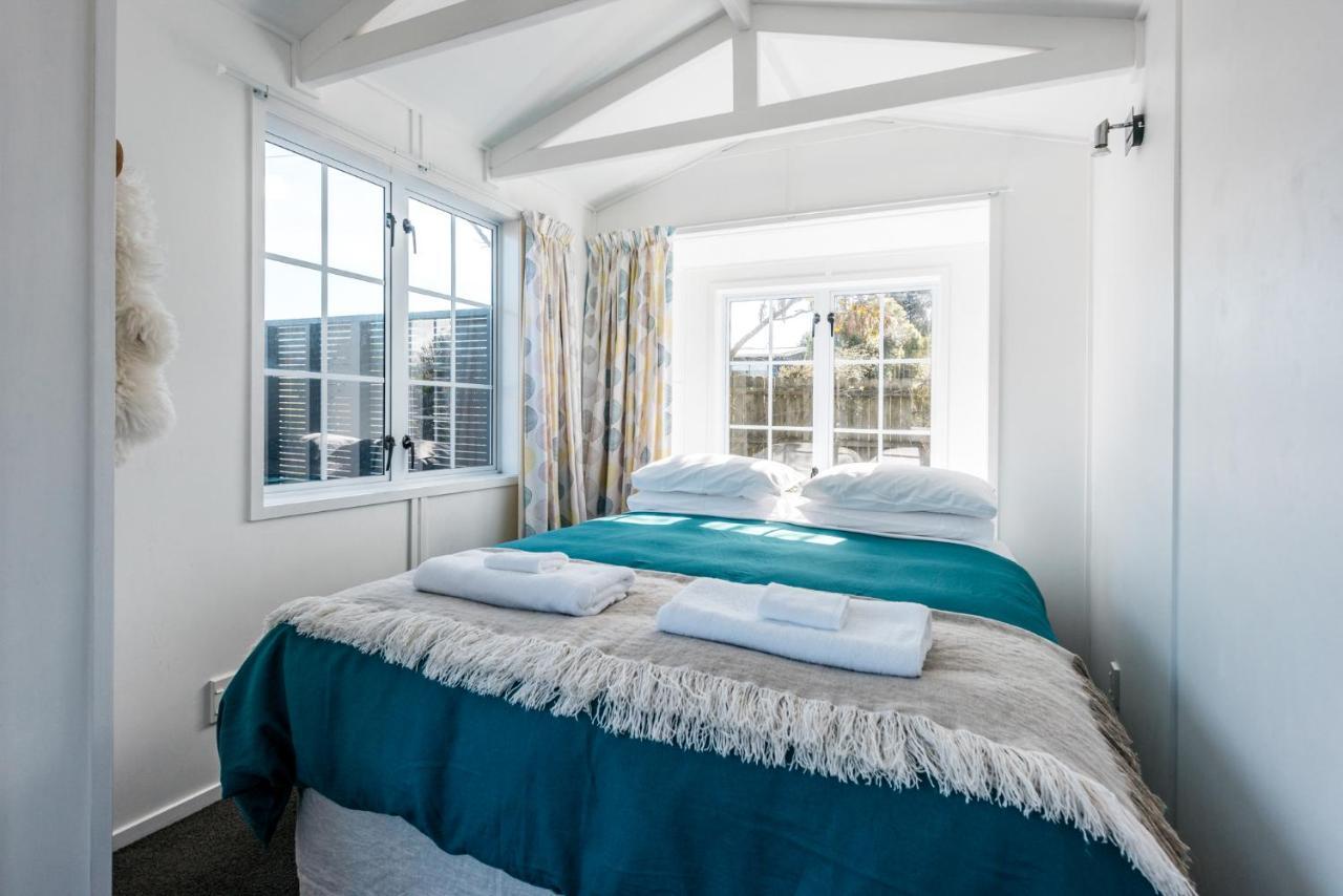 Surfdale Pohutukawa Cottage, Waiheke Island מראה חיצוני תמונה