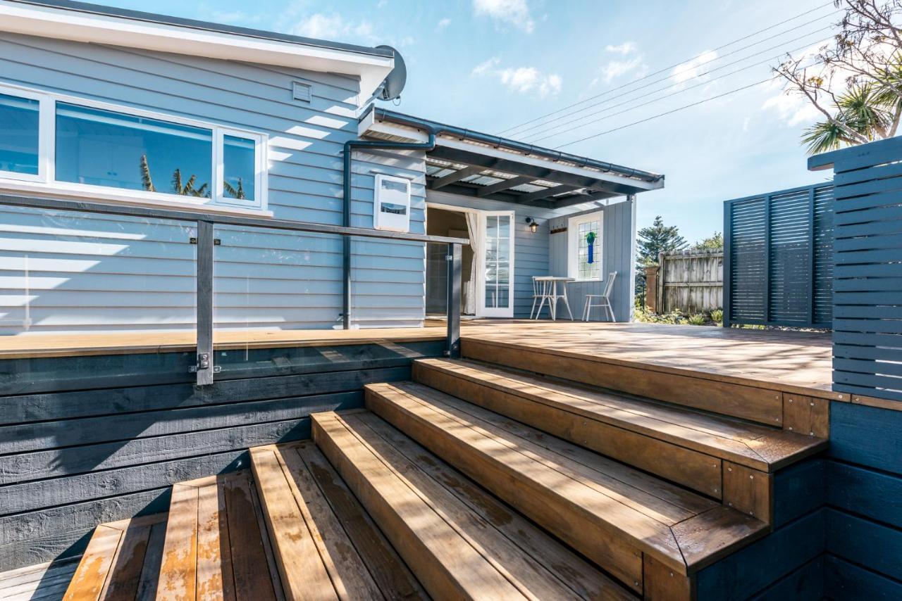 Surfdale Pohutukawa Cottage, Waiheke Island מראה חיצוני תמונה